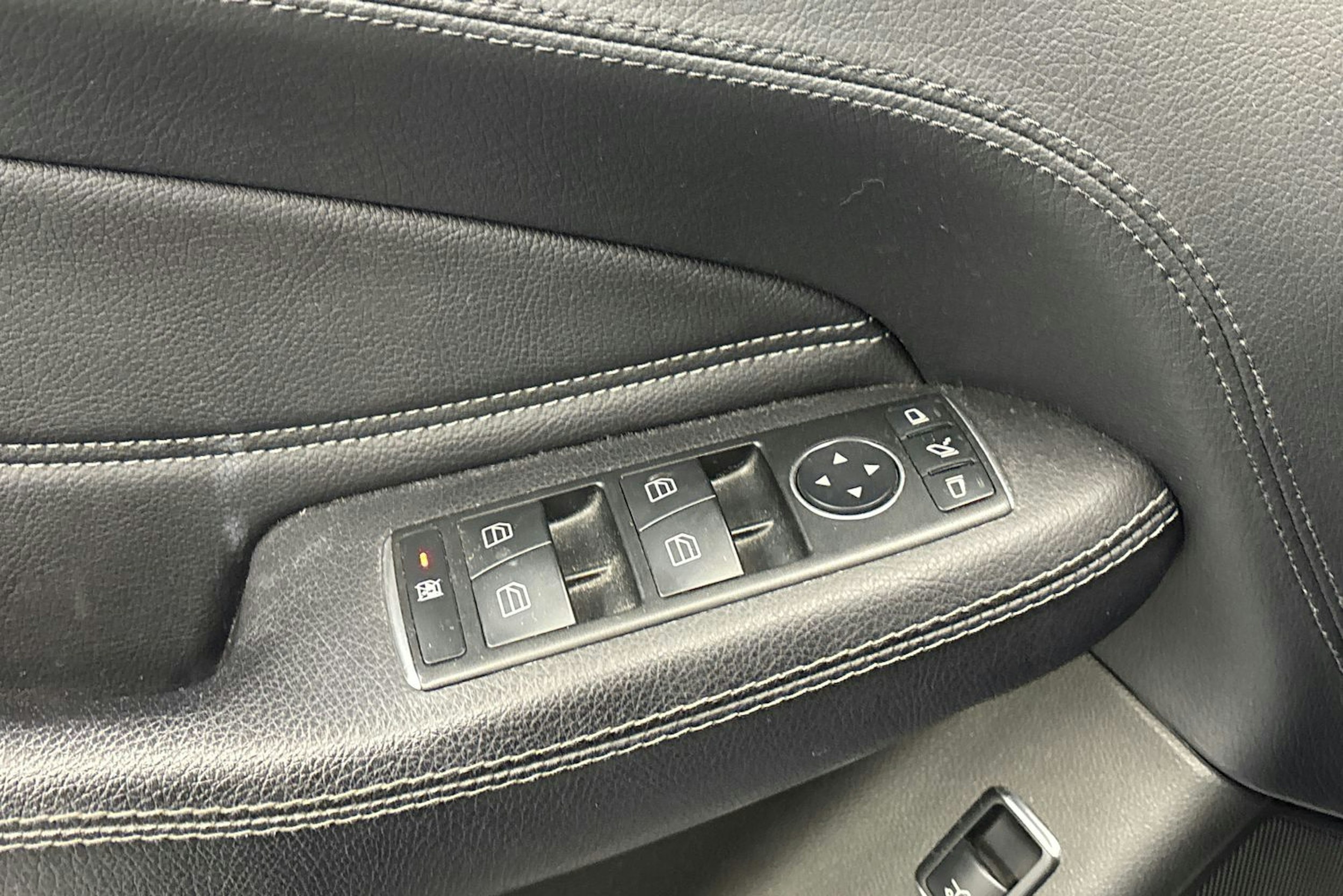 hopea Mercedes-Benz GLS 2017 kuva 23.