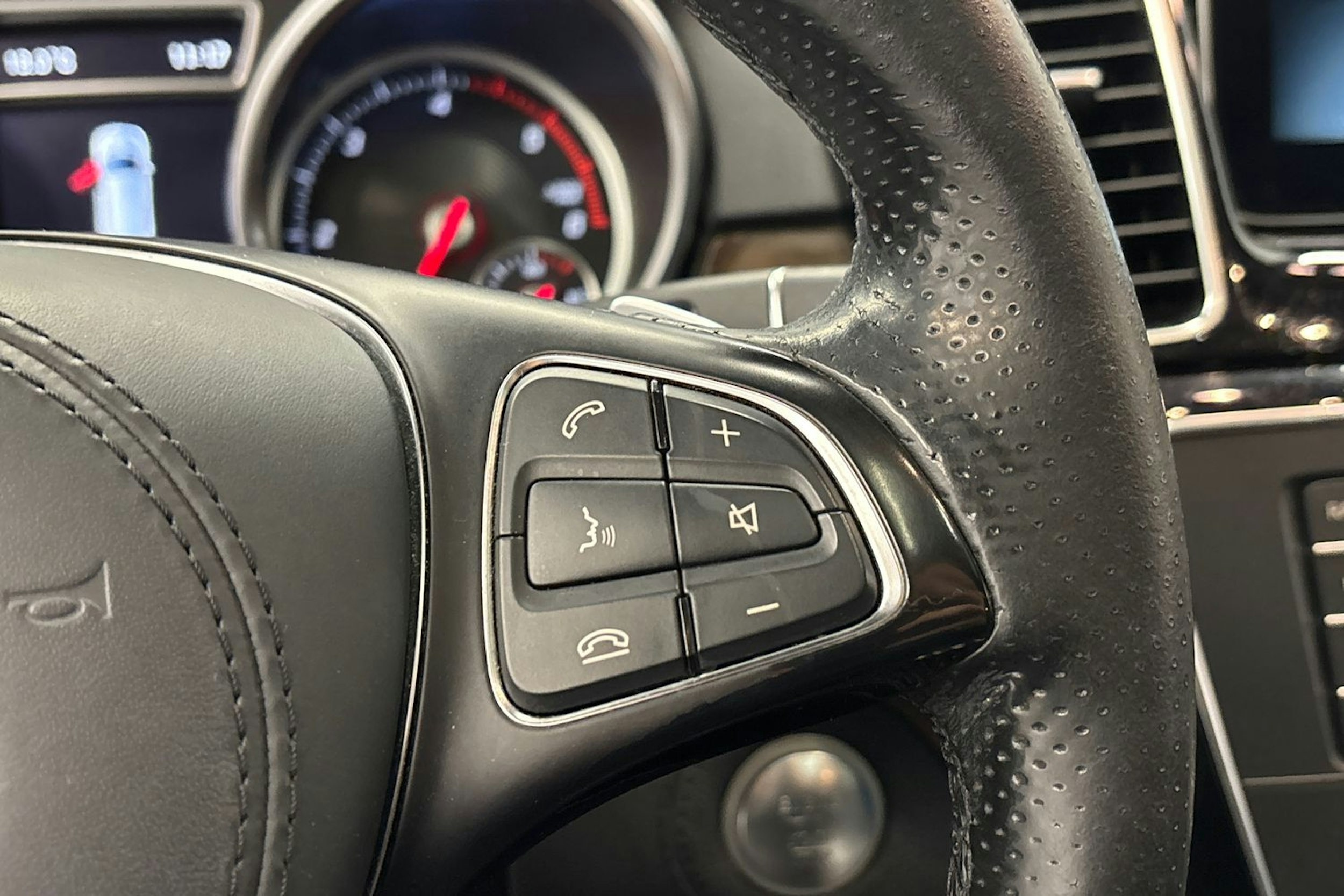 hopea Mercedes-Benz GLS 2017 kuva 28.