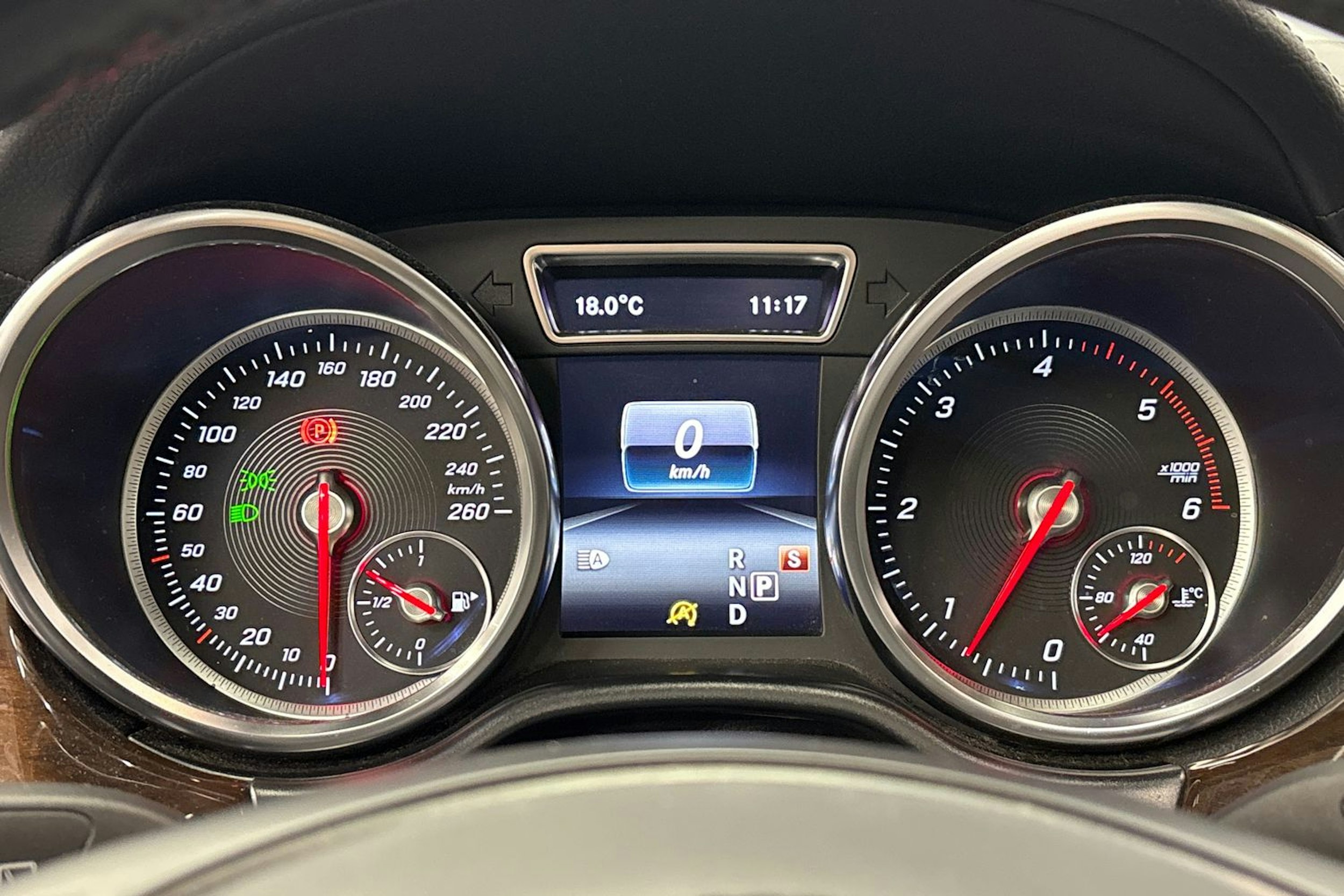 hopea Mercedes-Benz GLS 2017 kuva 31.