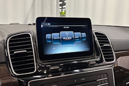 hopea Mercedes-Benz GLS 2017 kuva 32.