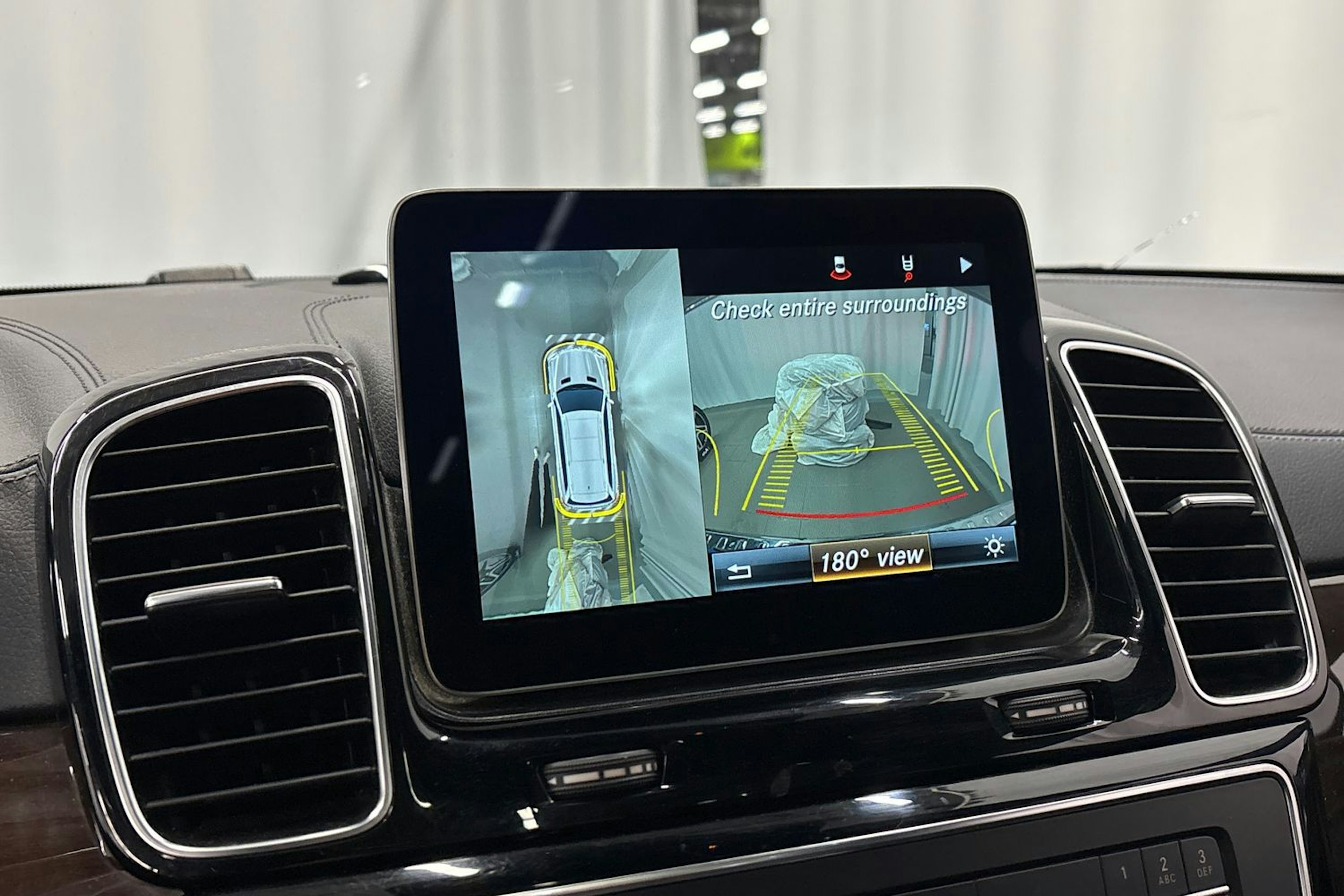 hopea Mercedes-Benz GLS 2017 kuva 34.