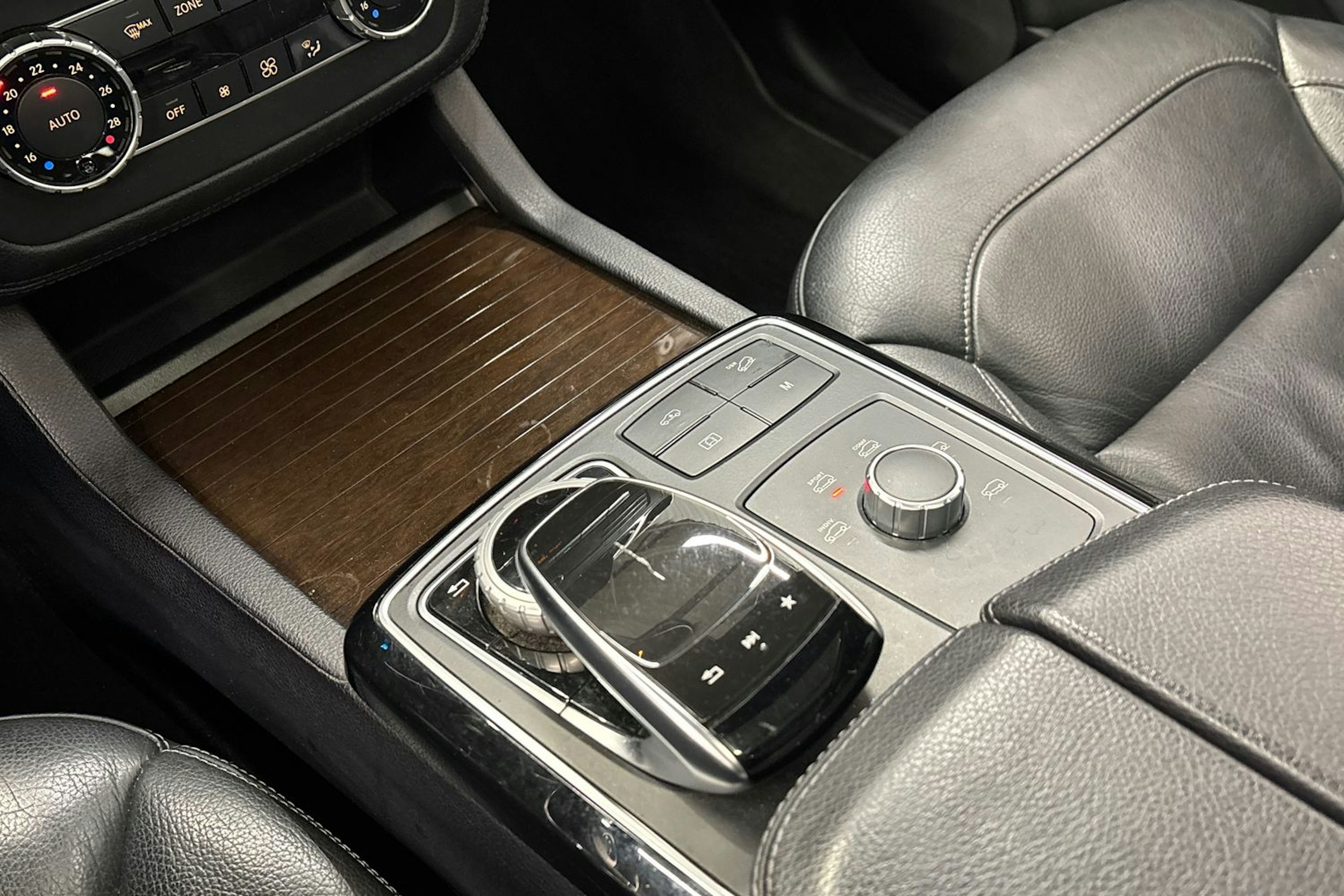 hopea Mercedes-Benz GLS 2017 kuva 36.