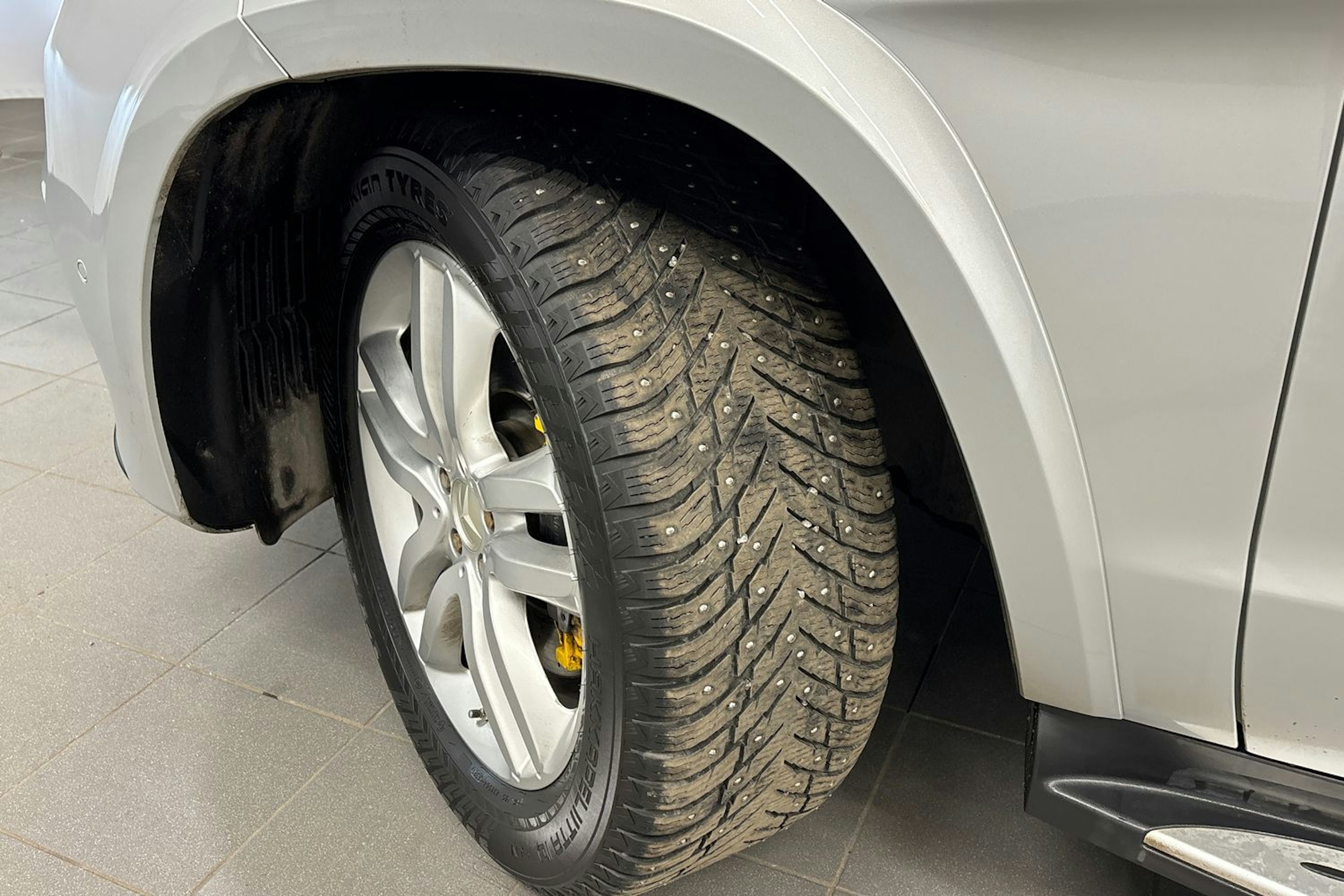 hopea Mercedes-Benz GLS 2017 kuva 39.