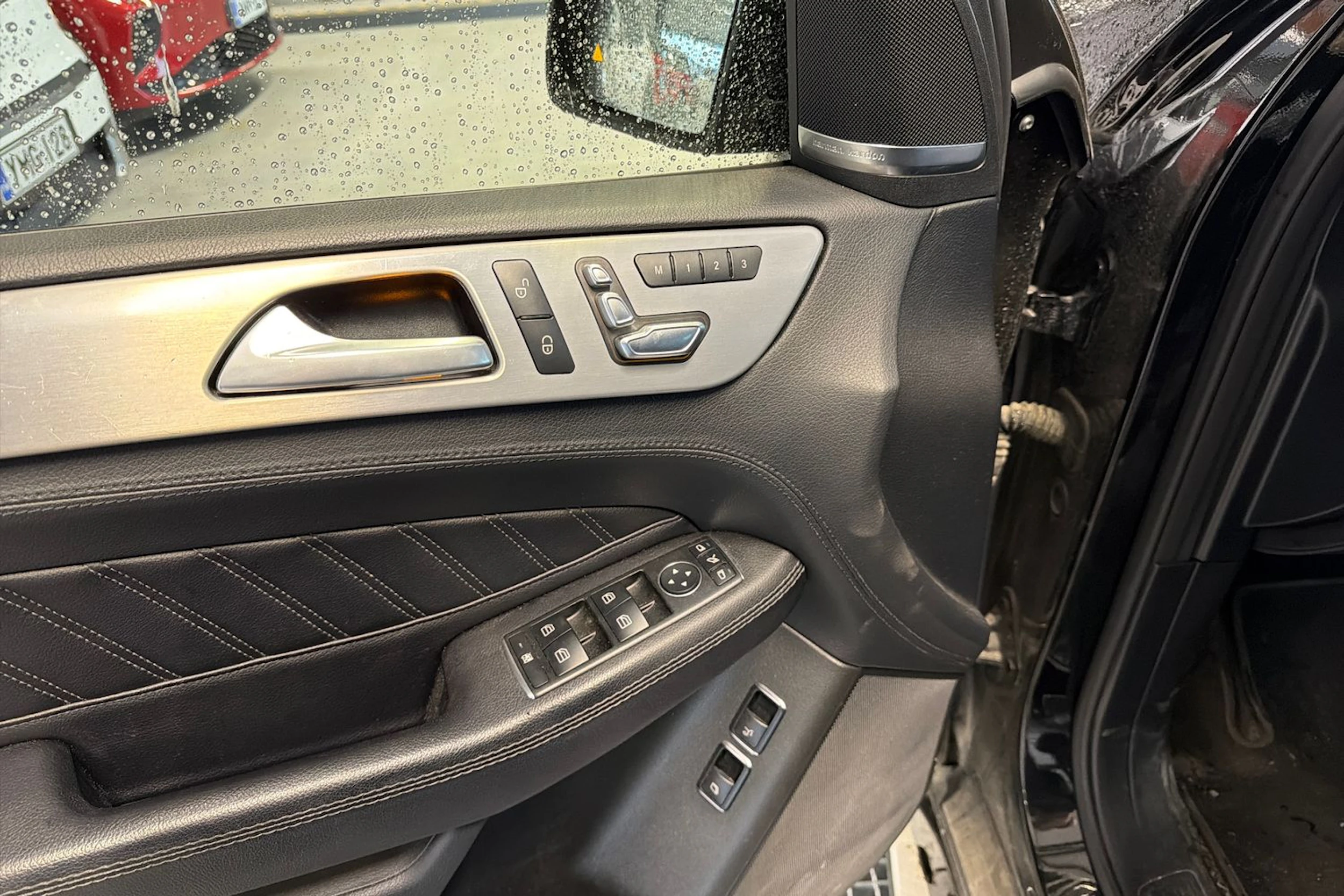 musta Mercedes-Benz GLS 2017 kuva 4.