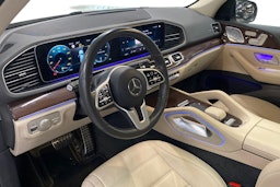 valkoinen Mercedes-Benz GLS 2021 kuva 3.