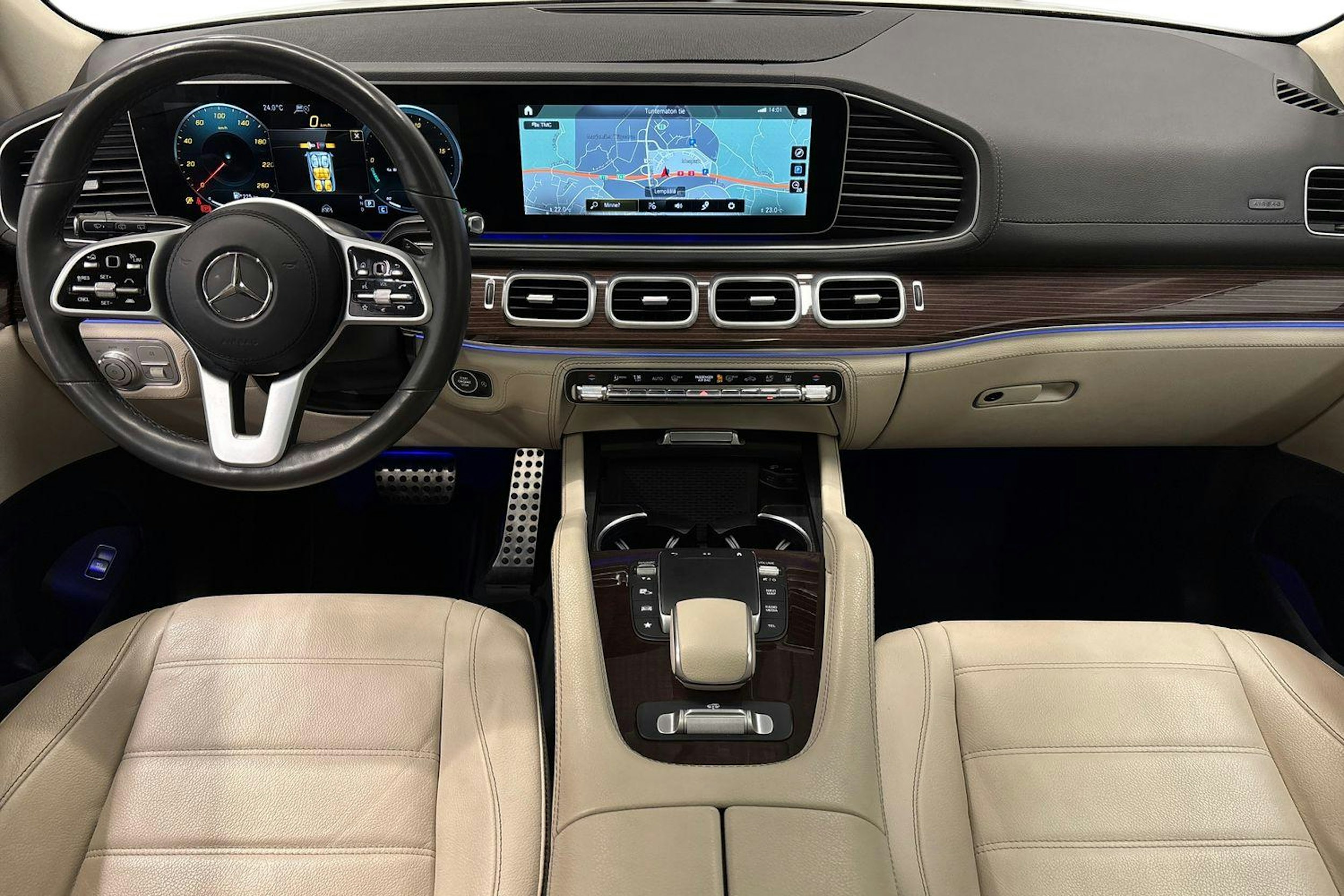 valkoinen Mercedes-Benz GLS 2021 kuva 9.
