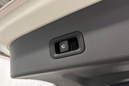 valkoinen Mercedes-Benz GLS 2021 kuva 20.