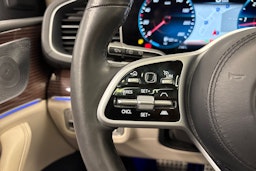 valkoinen Mercedes-Benz GLS 2021 kuva 23.