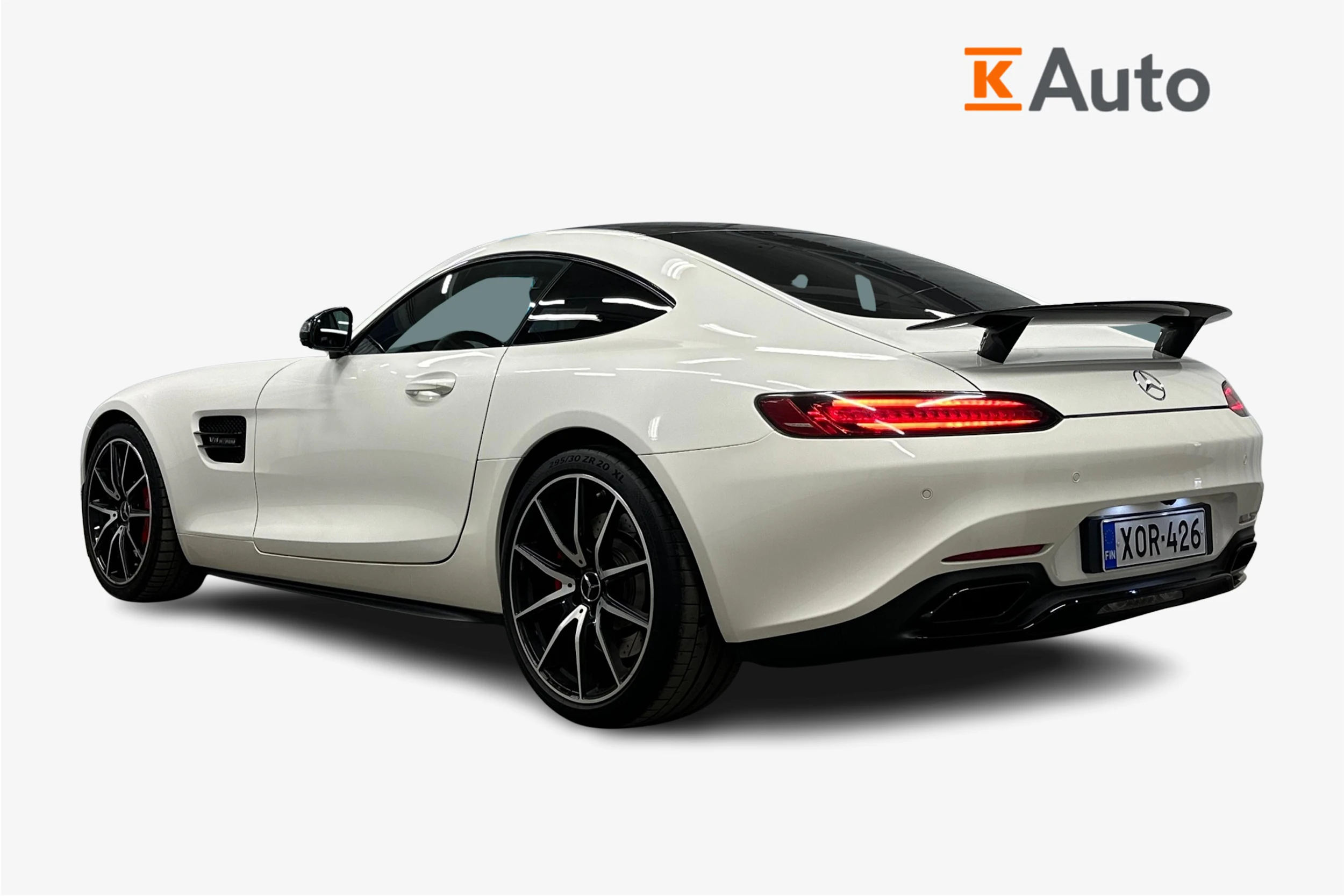 valkoinen Mercedes-Benz GT 2015 kuva 2.