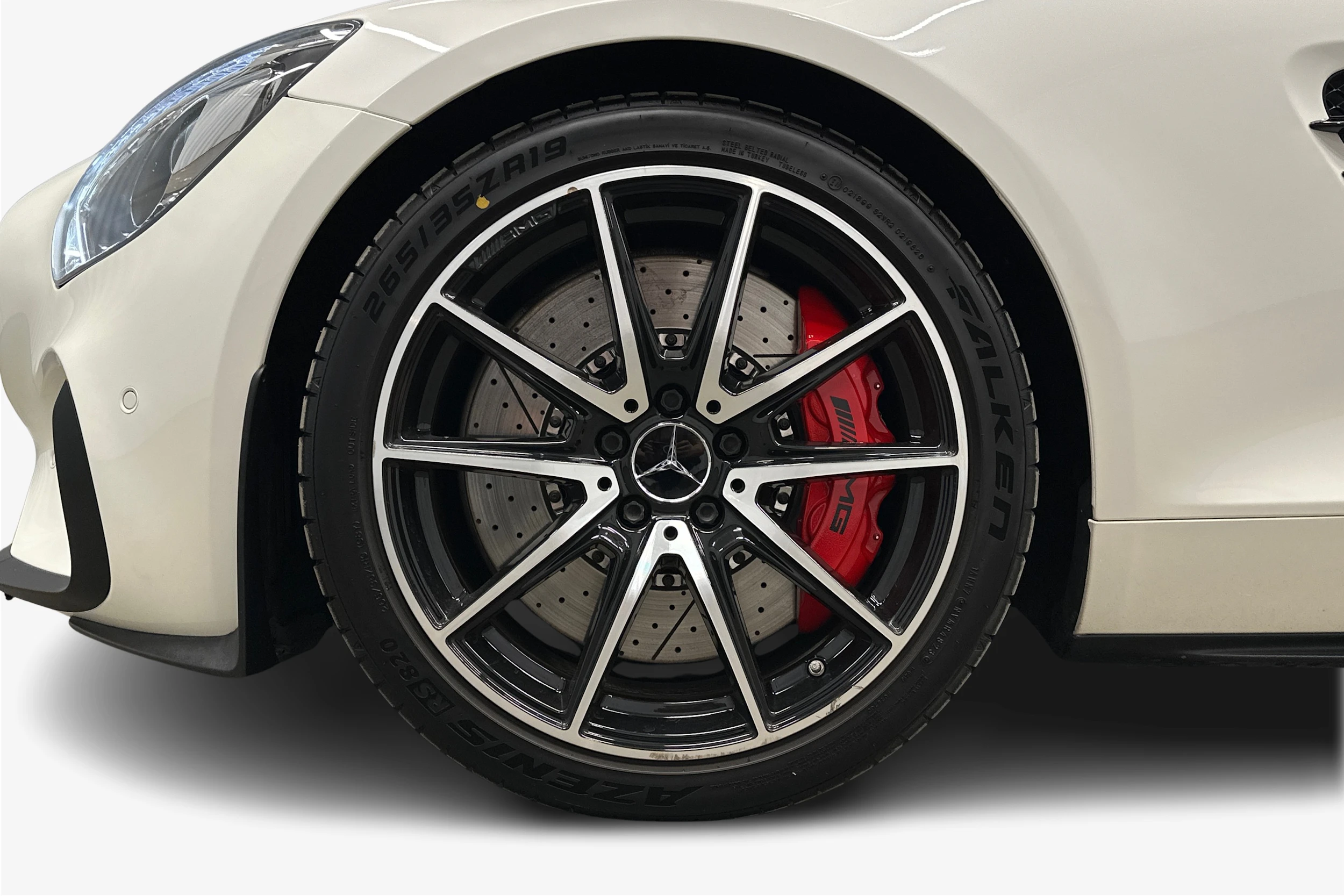 valkoinen Mercedes-Benz GT 2015 kuva 9.