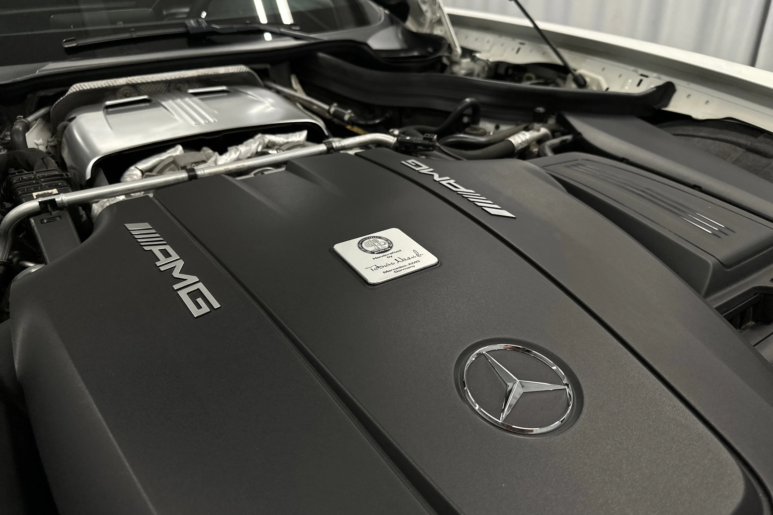 valkoinen Mercedes-Benz GT 2015 kuva 20.