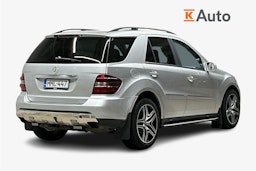 harmaa Mercedes-Benz ML 2005 kuva 2.