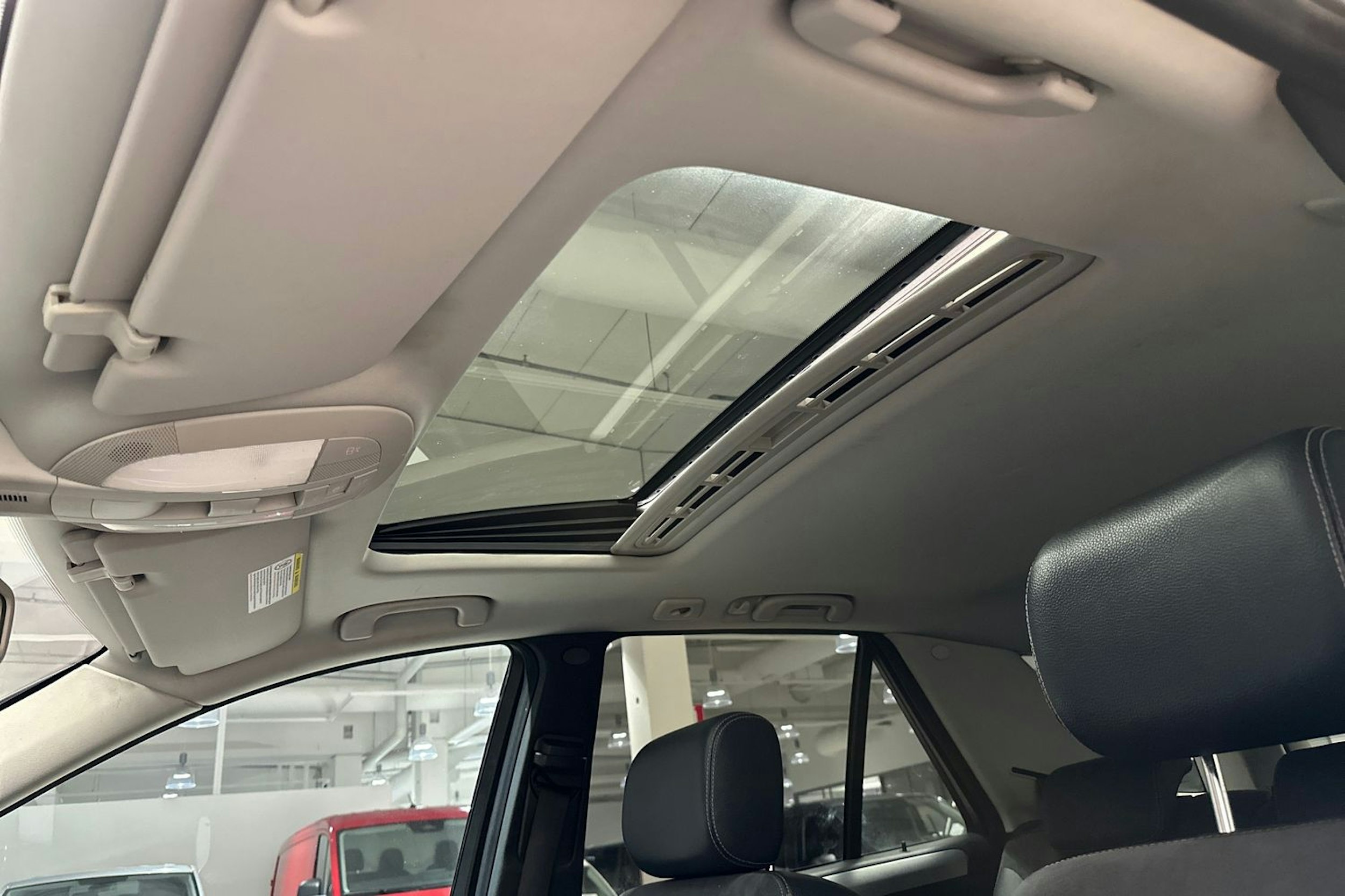 harmaa Mercedes-Benz ML 2005 kuva 15.