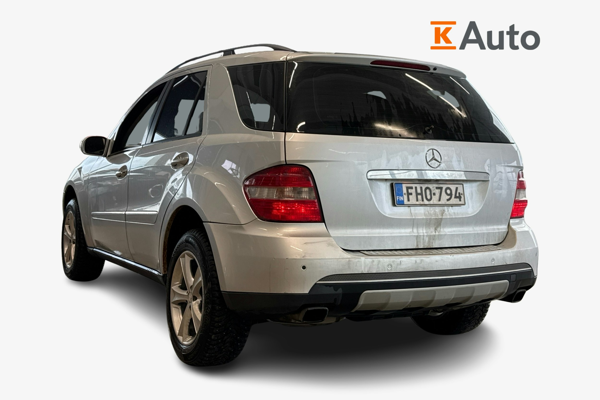 harmaa Mercedes-Benz ML 2006 kuva 2.