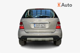harmaa Mercedes-Benz ML 2006 kuva 3.