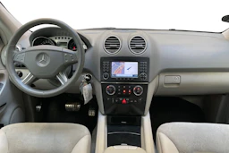 harmaa Mercedes-Benz ML 2006 kuva 7.