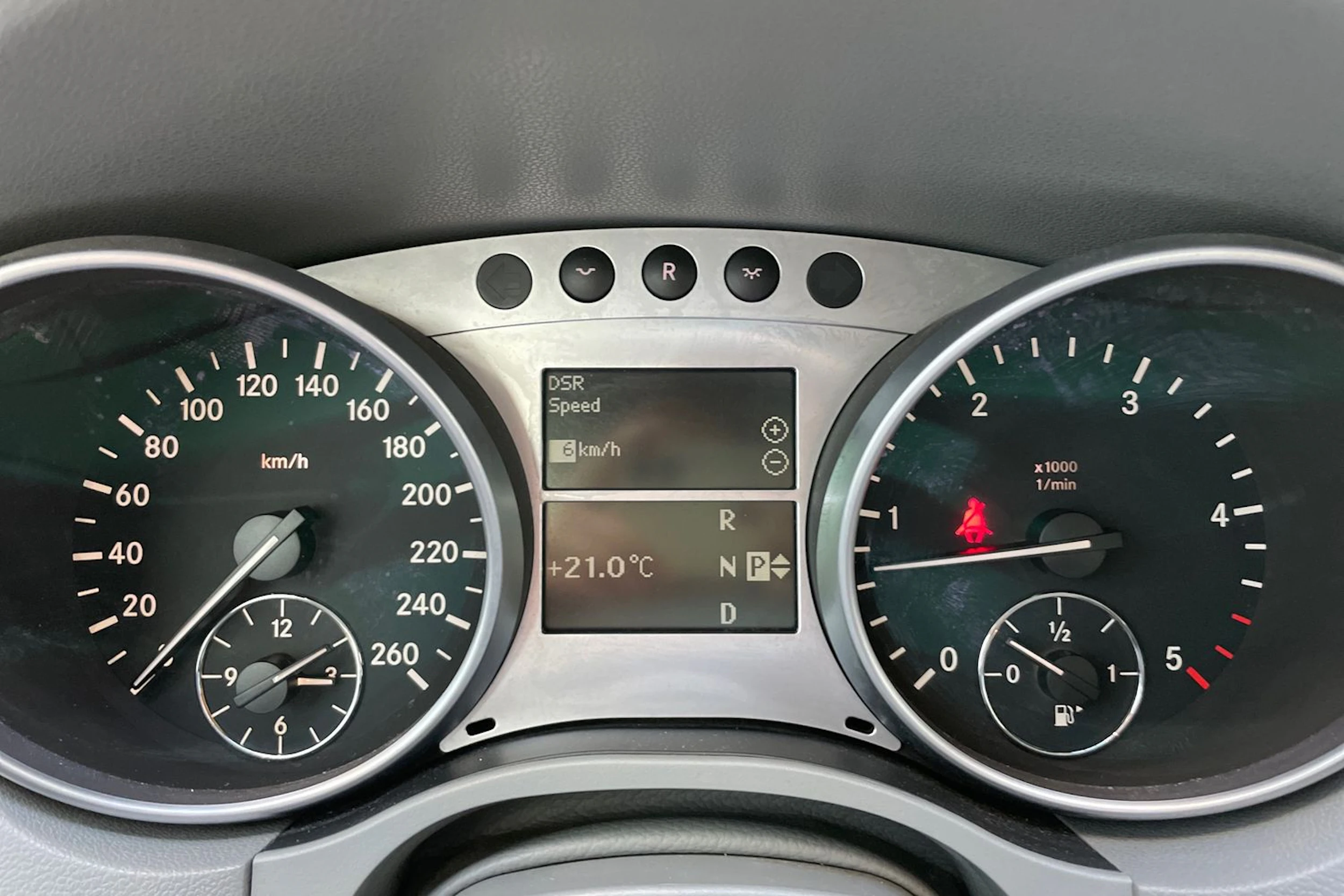 harmaa Mercedes-Benz ML 2006 kuva 11.