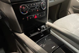 Musta Mercedes-Benz ML 2006 kuva 14.