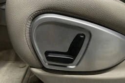 Musta Mercedes-Benz ML 2006 kuva 18.