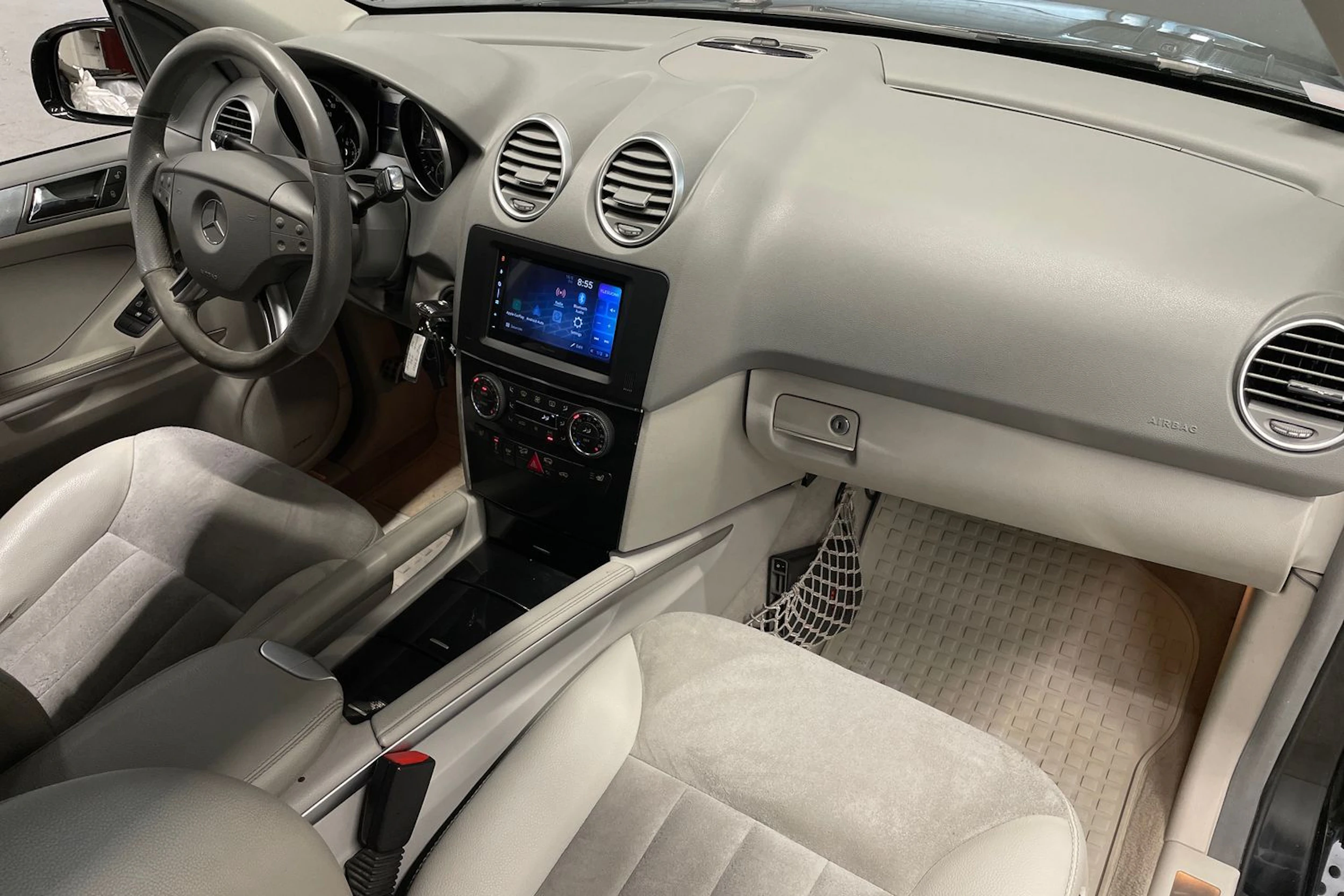 Musta Mercedes-Benz ML 2006 kuva 21.