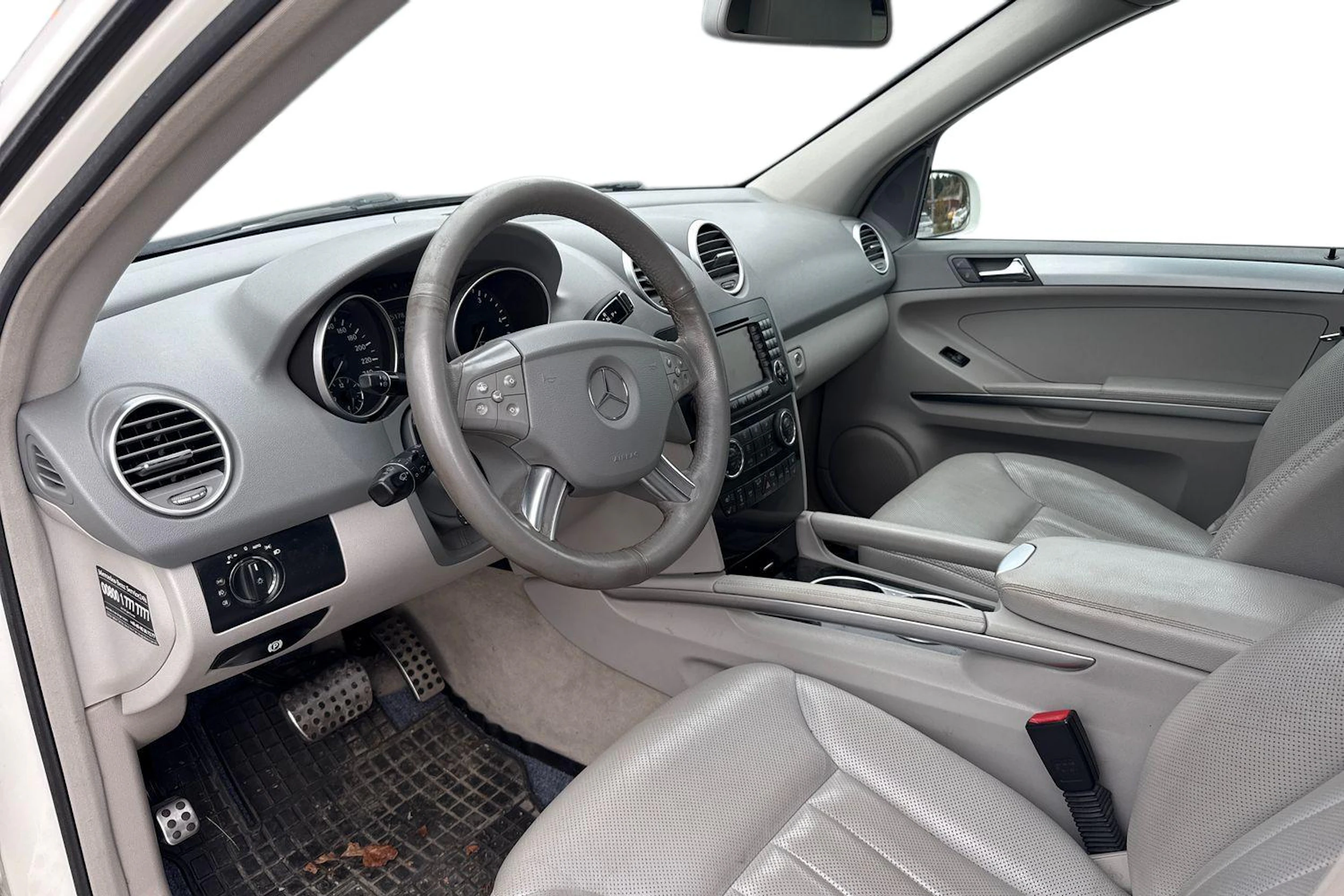 valkoinen Mercedes-Benz ML 2007 kuva 3.