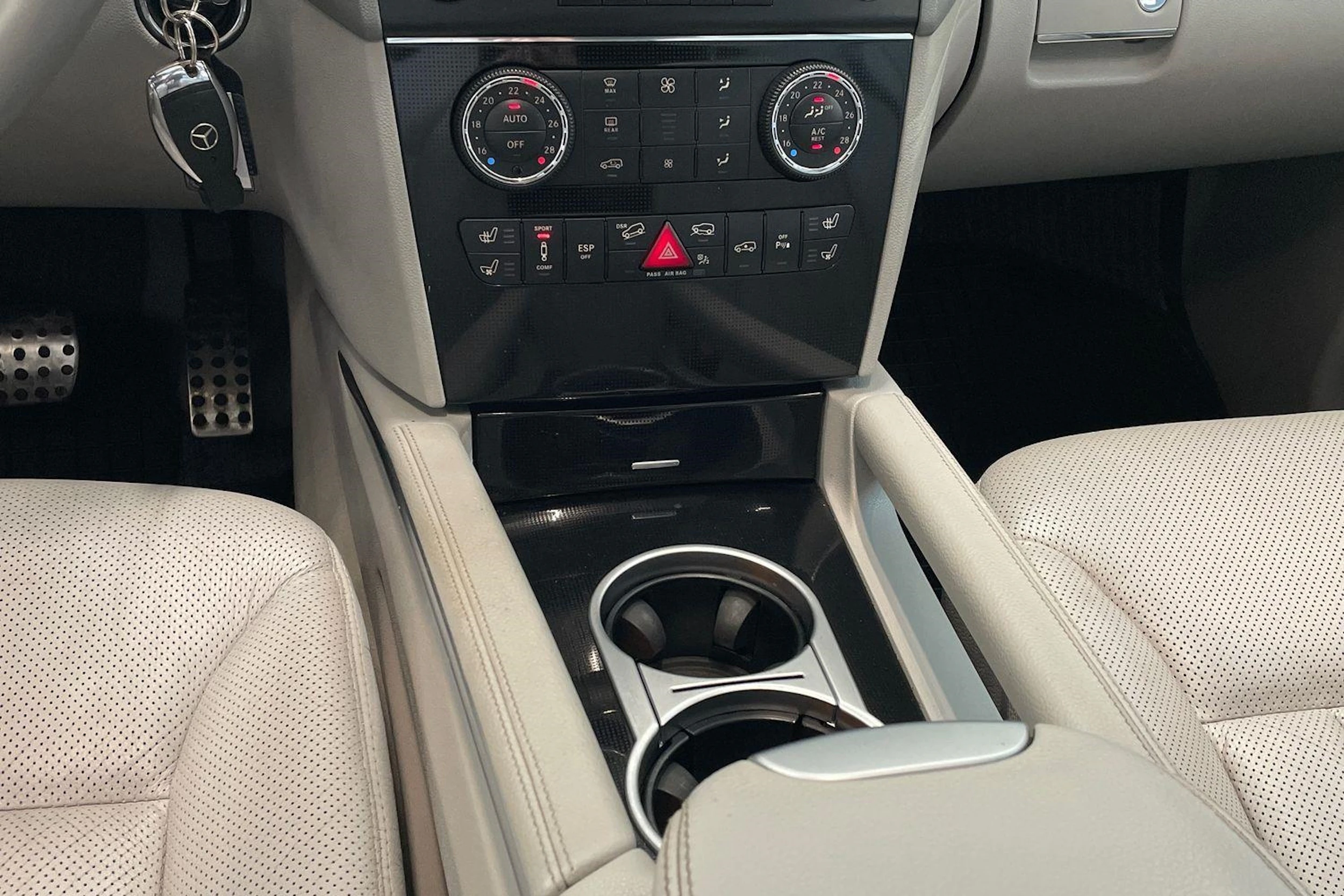 valkoinen Mercedes-Benz ML 2007 kuva 18.
