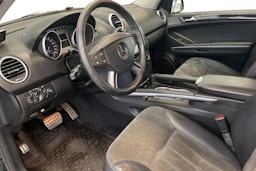 musta Mercedes-Benz ML 2007 kuva 7.