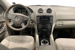 musta Mercedes-Benz ML 2007 kuva 7.
