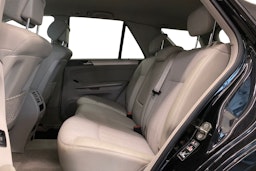musta Mercedes-Benz ML 2007 kuva 8.