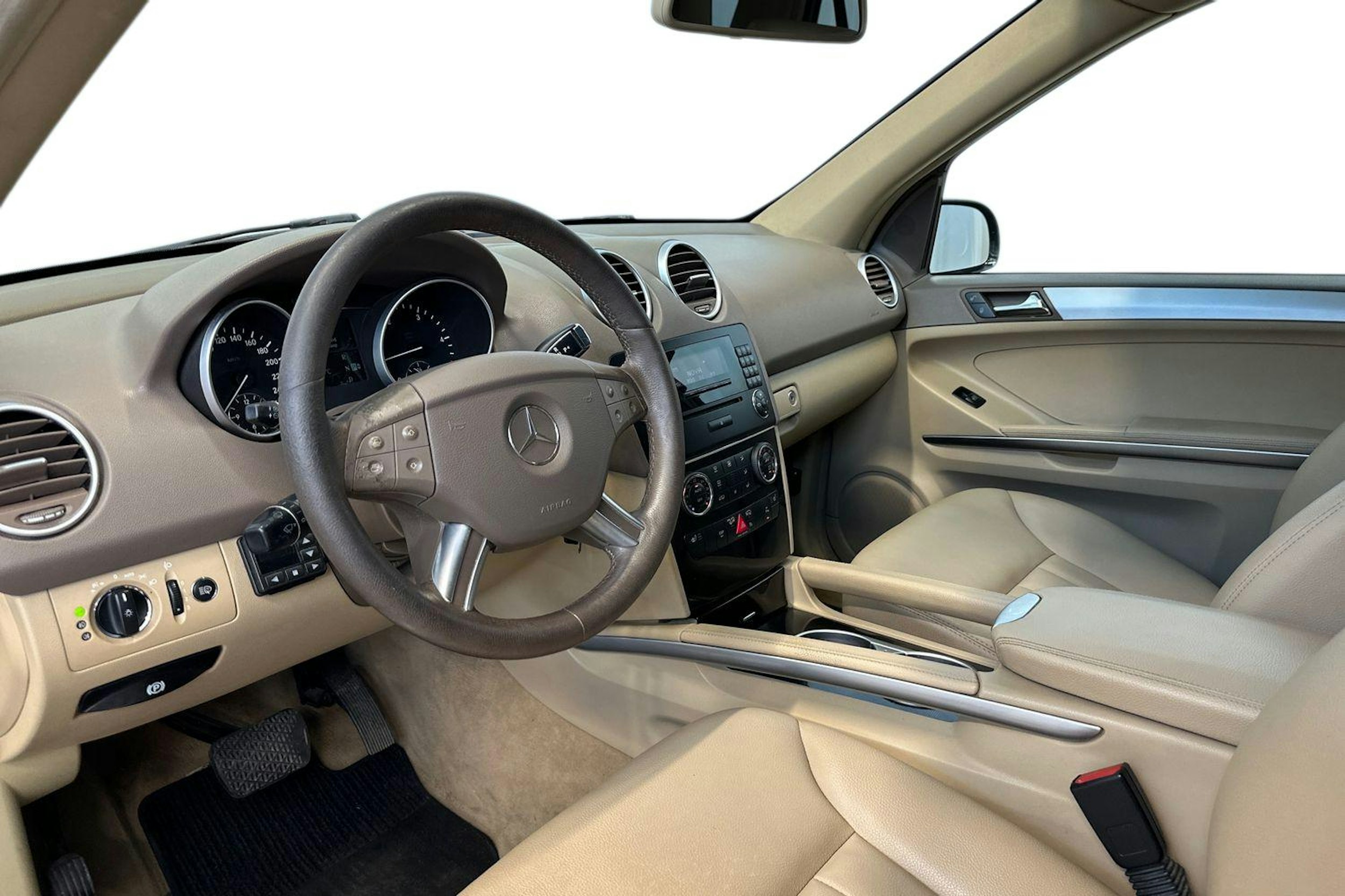 musta Mercedes-Benz ML 2007 kuva 7.