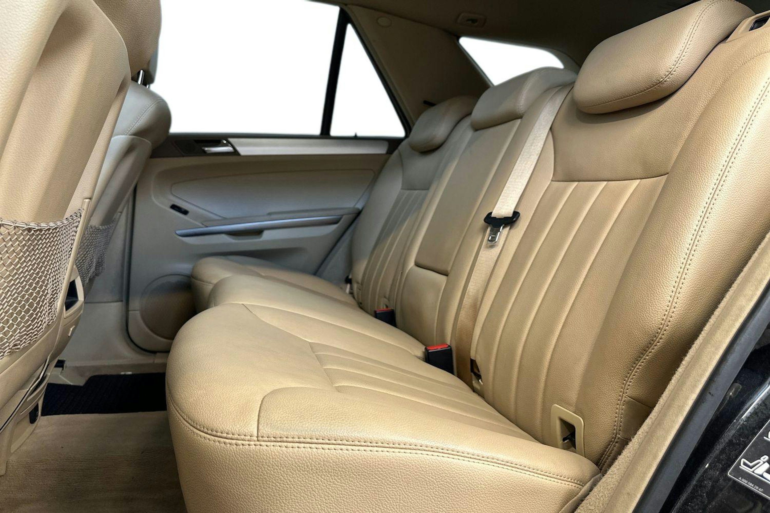 musta Mercedes-Benz ML 2007 kuva 10.