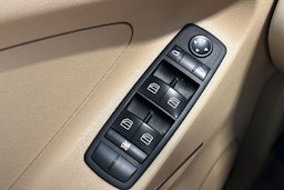 musta Mercedes-Benz ML 2007 kuva 16.