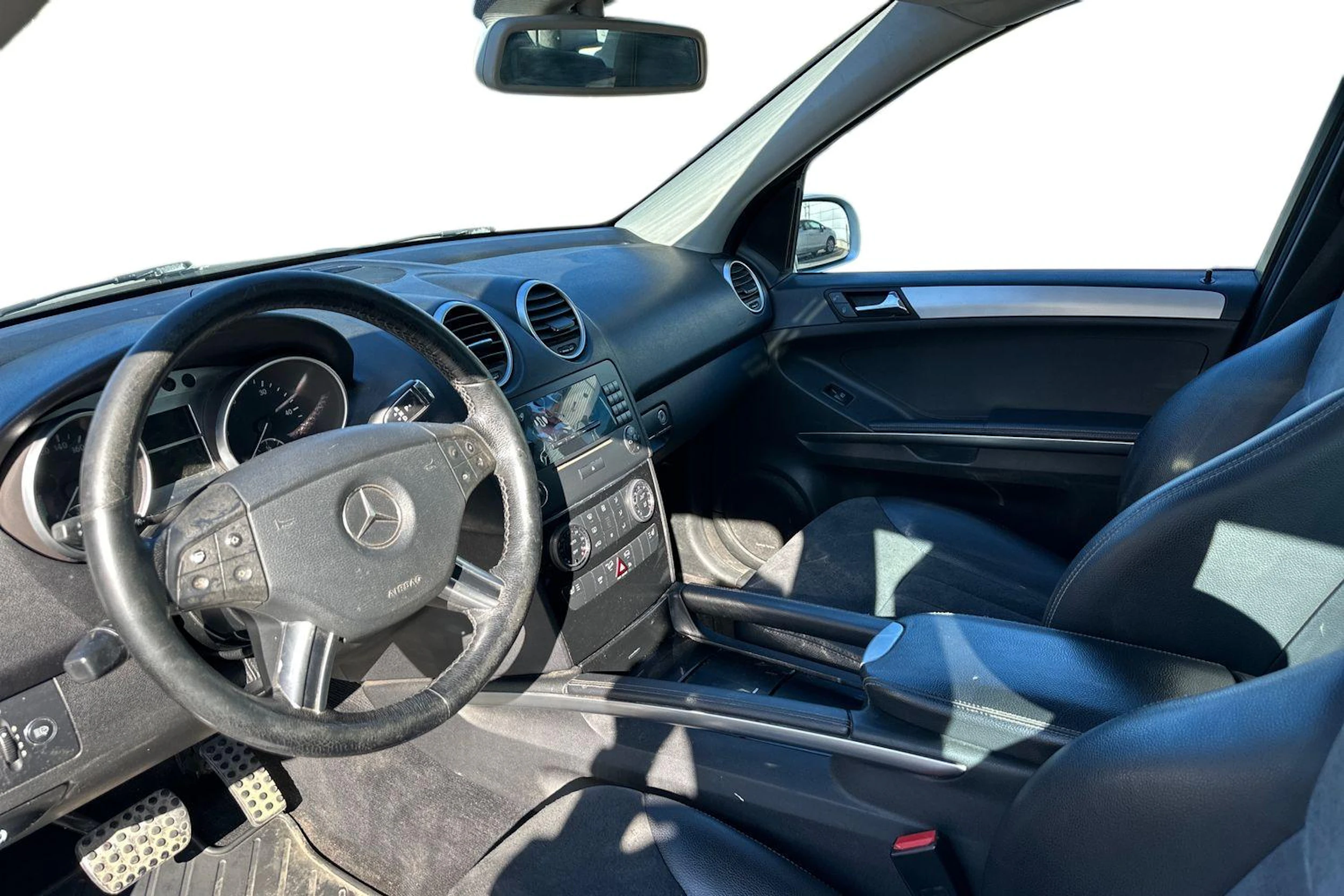harmaa Mercedes-Benz ML 2007 kuva 9.