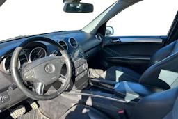 harmaa Mercedes-Benz ML 2007 kuva 9.