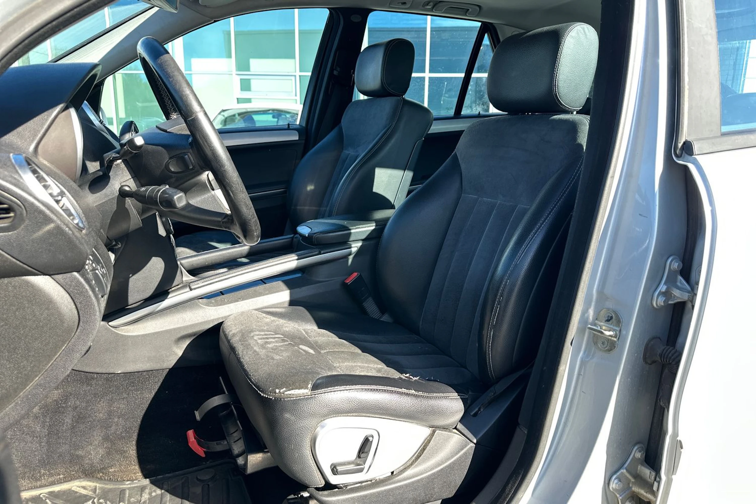 harmaa Mercedes-Benz ML 2007 kuva 10.