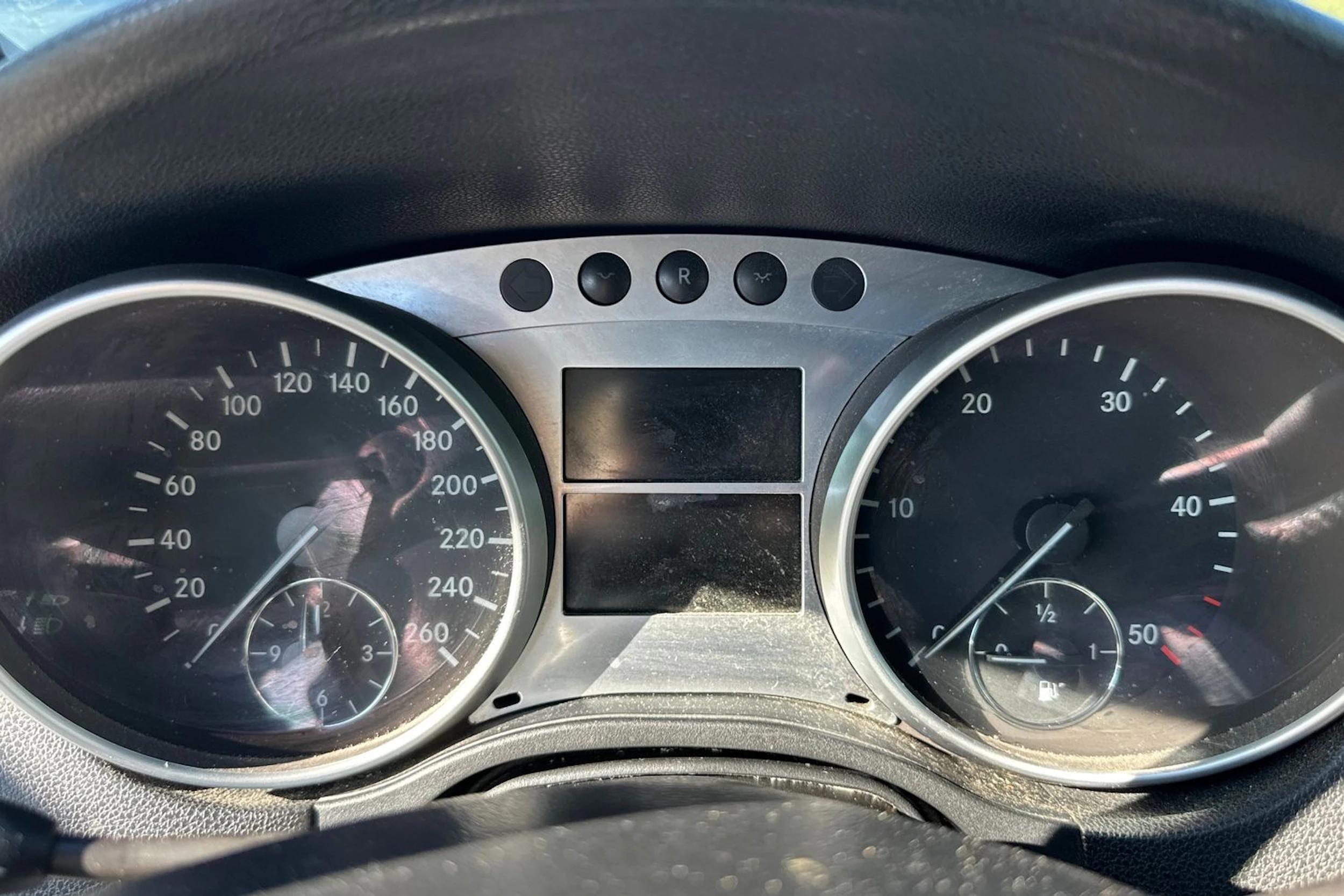 harmaa Mercedes-Benz ML 2007 kuva 23.
