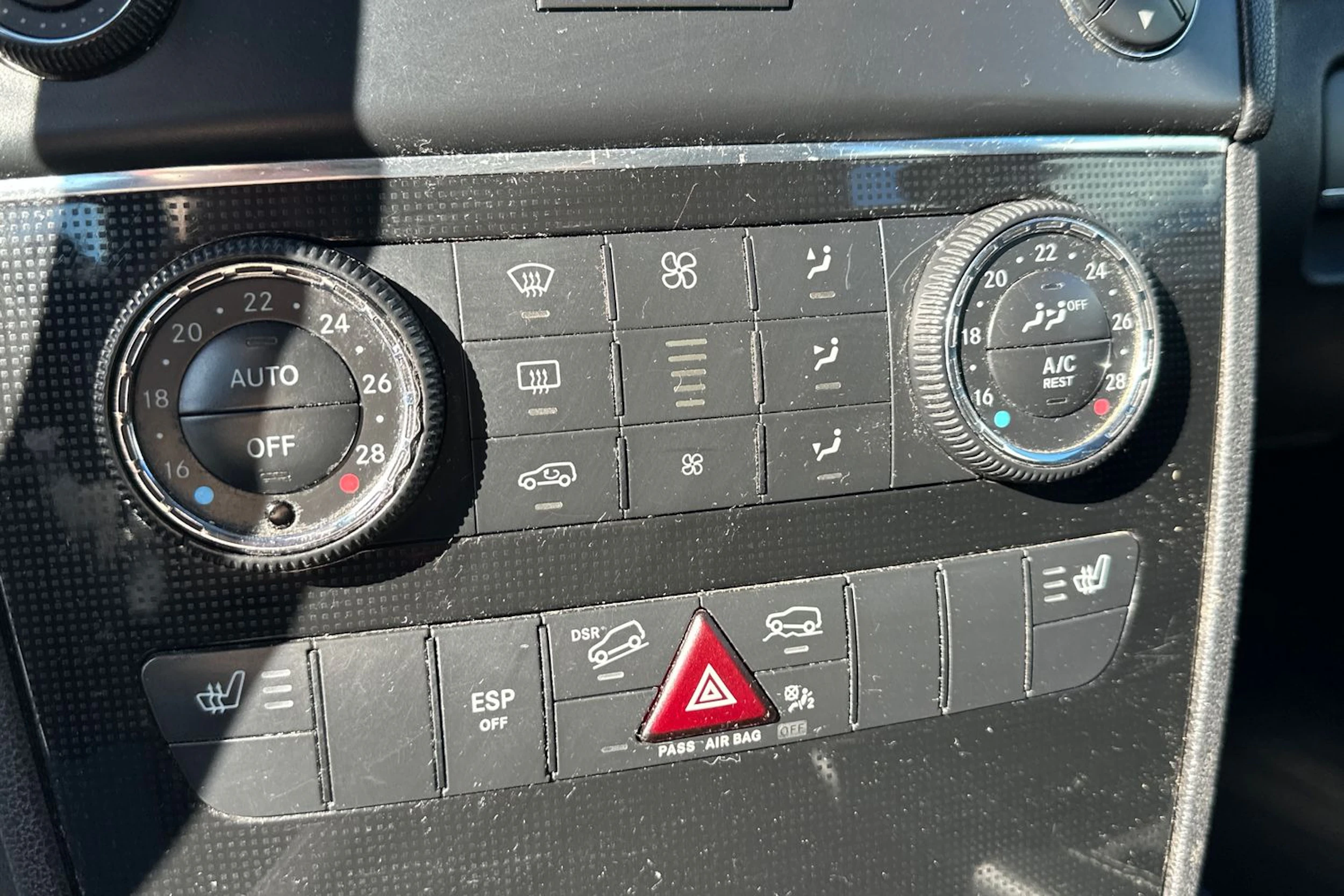 harmaa Mercedes-Benz ML 2007 kuva 24.