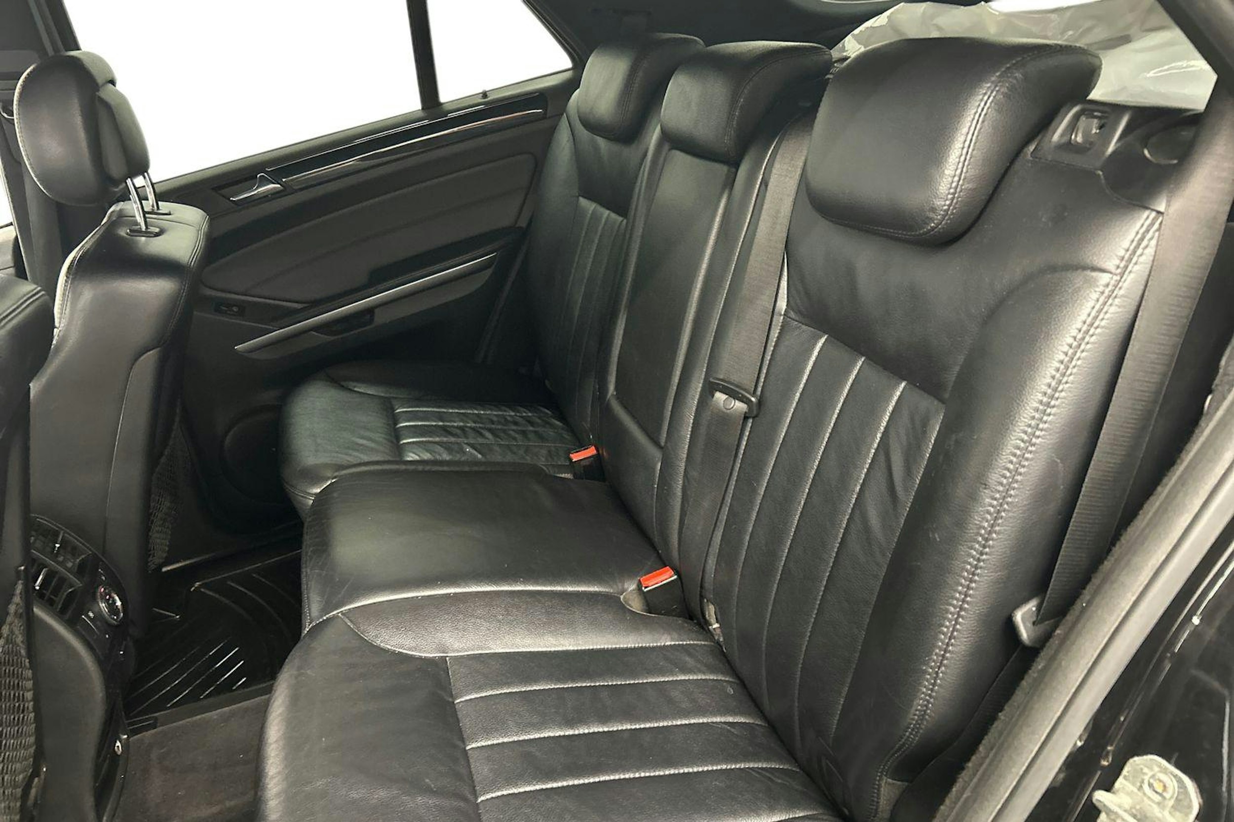 musta Mercedes-Benz ML 2008 kuva 10.