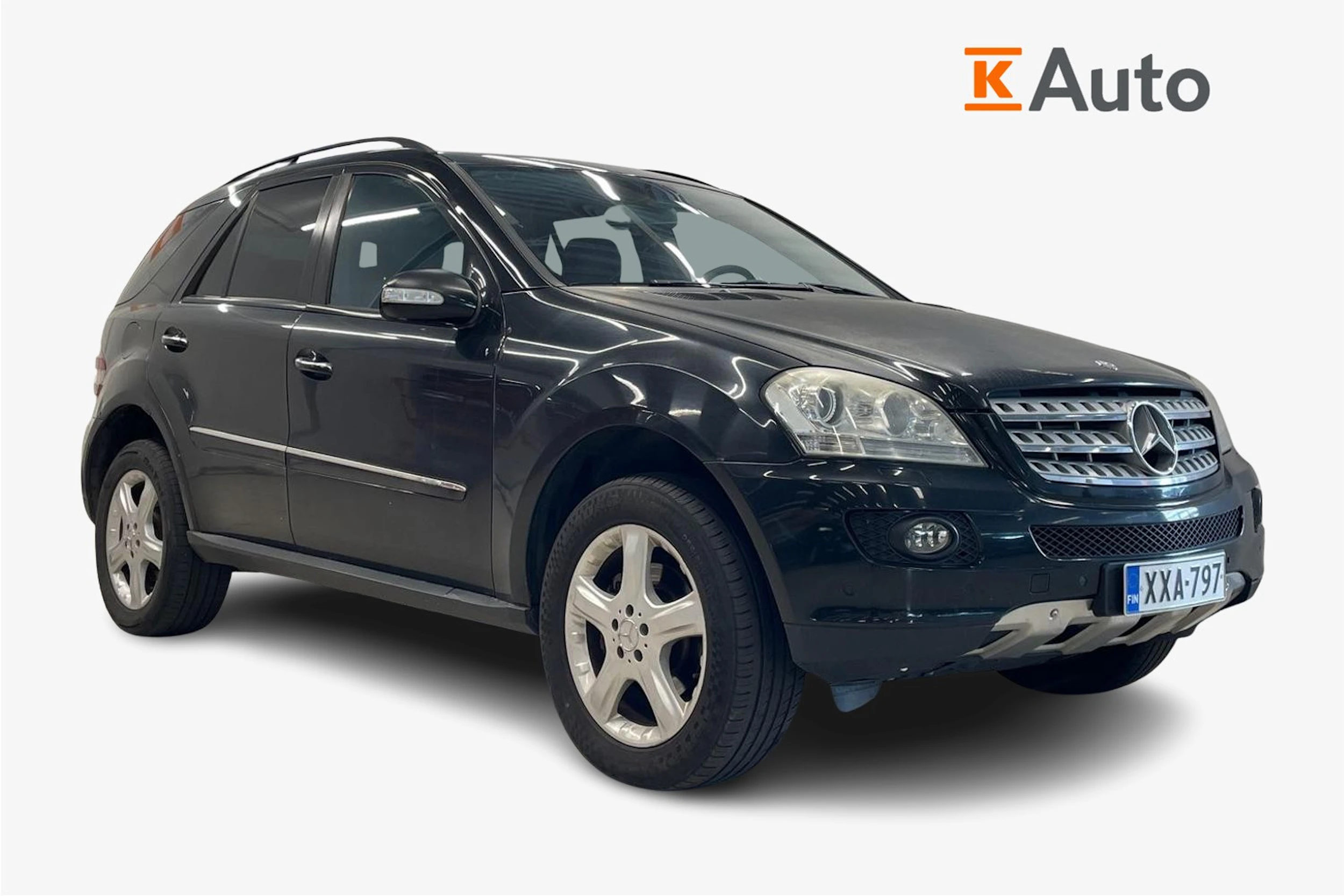 Musta Mercedes-Benz ML 2008 kuva 1.