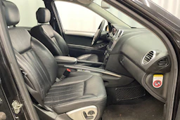 Musta Mercedes-Benz ML 2008 kuva 18.