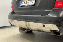 Musta Mercedes-Benz ML 2008 kuva 23.