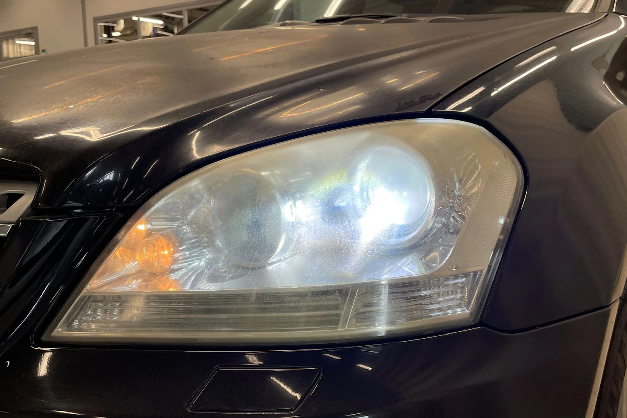 Musta Mercedes-Benz ML 2008 kuva 26.