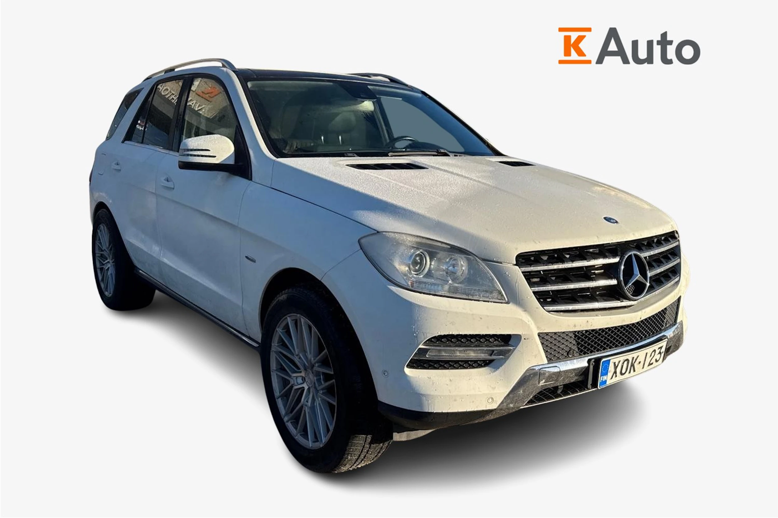 valkoinen Mercedes-Benz ML 2012 kuva 1.