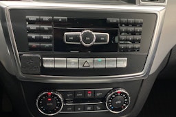 Valkoinen Mercedes-Benz ML 2012 kuva 27.