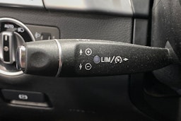 Valkoinen Mercedes-Benz ML 2012 kuva 29.