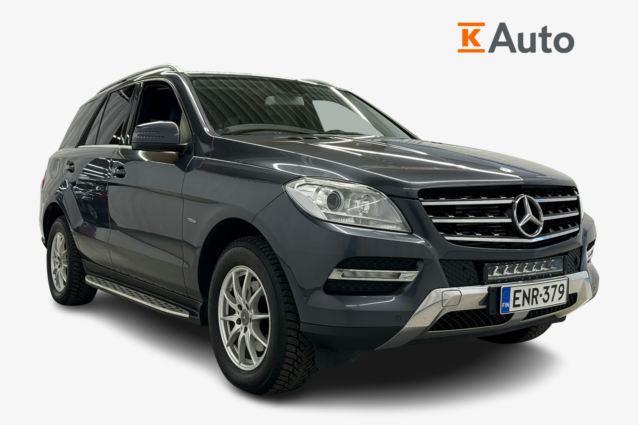 harmaa Mercedes-Benz ML 2012 kuva 1.