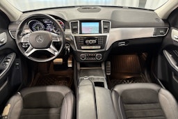 harmaa Mercedes-Benz ML 2012 kuva 7.