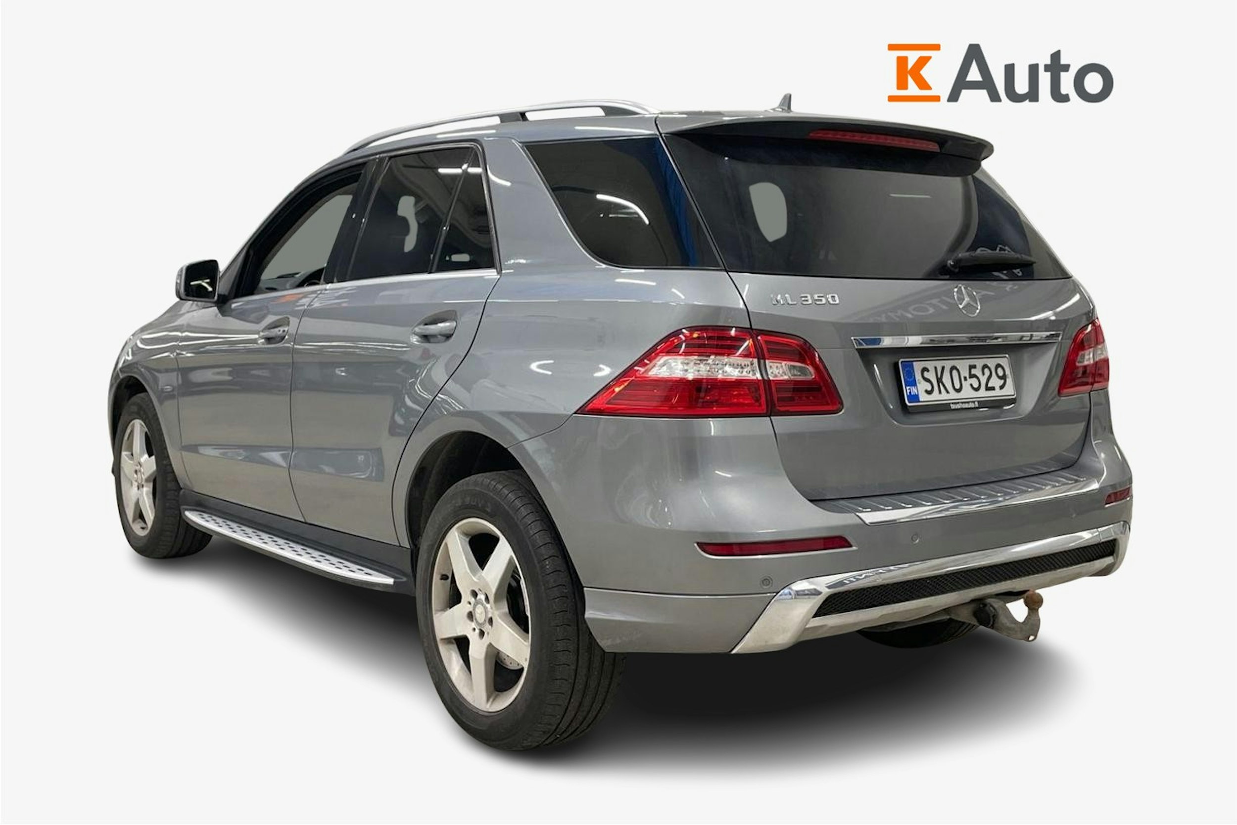 harmaa Mercedes-Benz ML 2012 kuva 2.