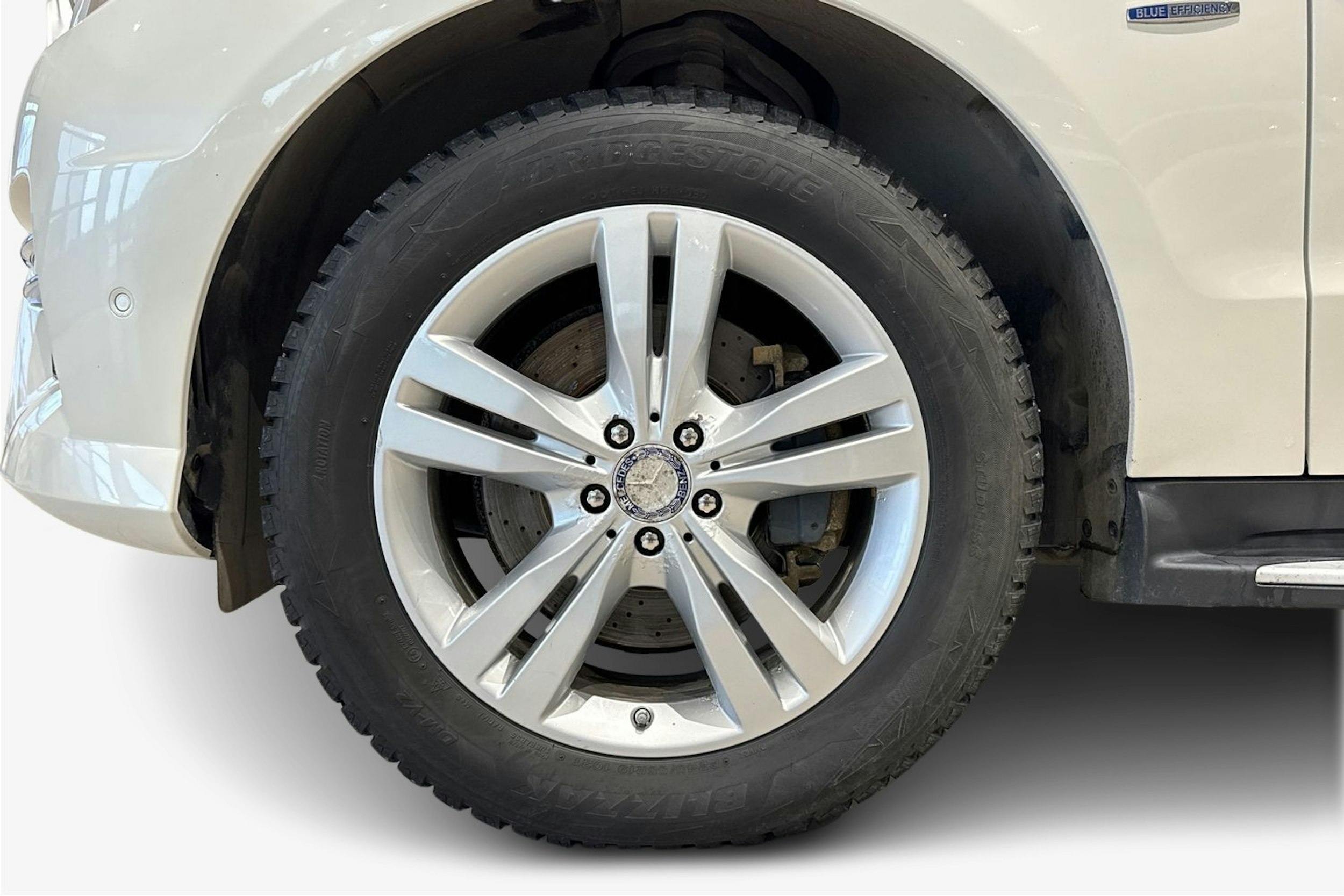 valkoinen Mercedes-Benz ML 2012 kuva 9.