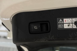 valkoinen Mercedes-Benz ML 2012 kuva 14.